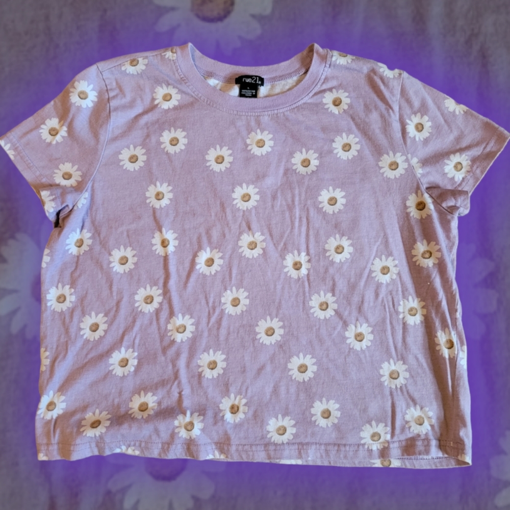 RUE 21 CROP TOP